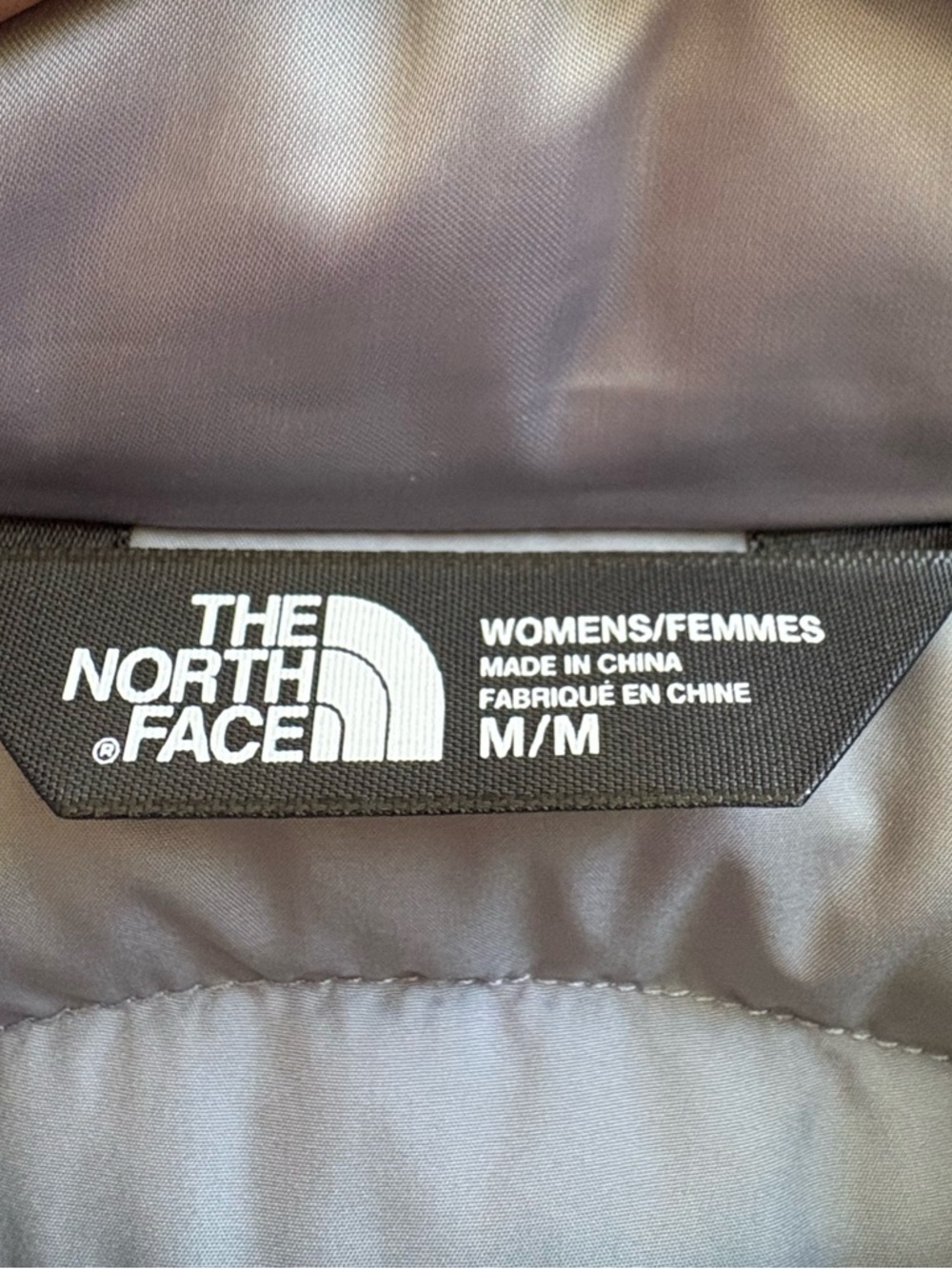 The North Face 550 Goose Down Puffer Vest Silver Gray Women’s Medium - Picture 4 of 9